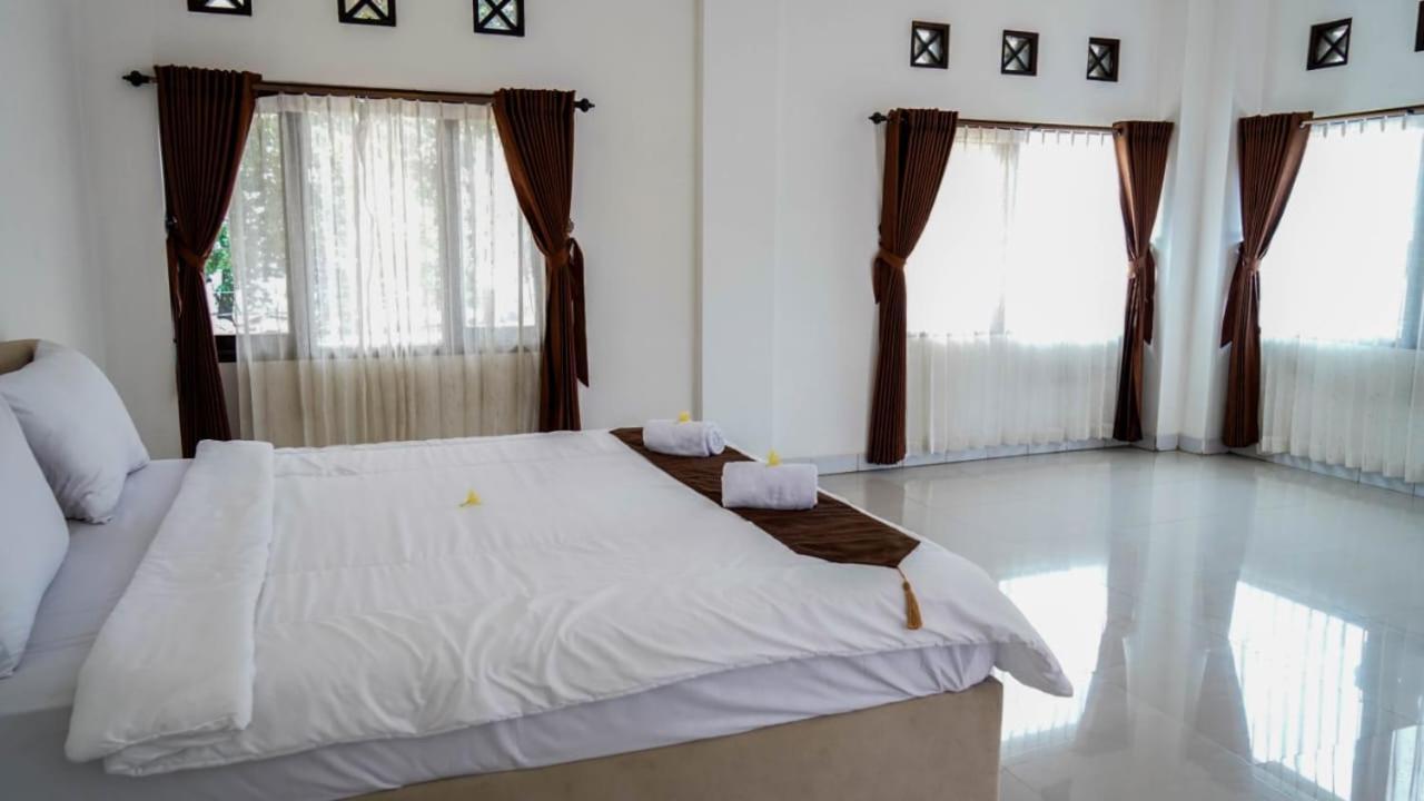 Hotel Pondok Putri Batukaras Exterior foto