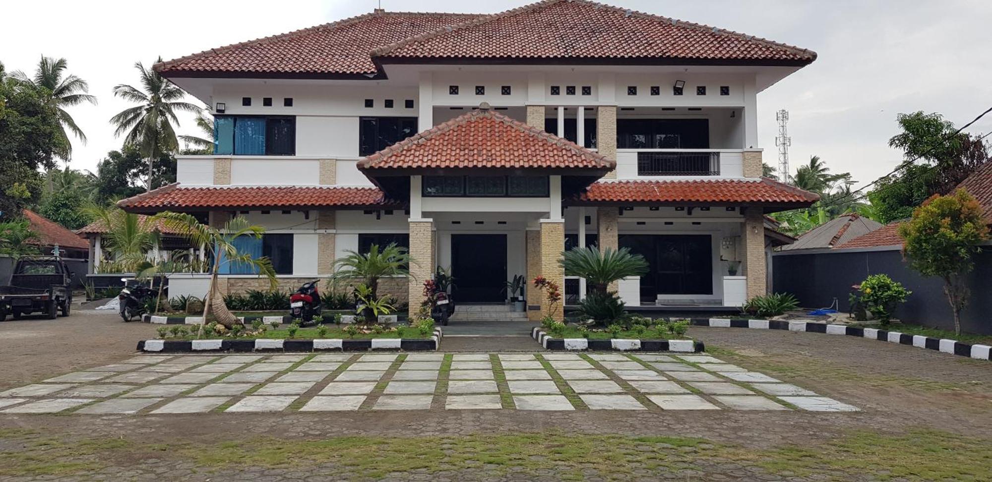 Hotel Pondok Putri Batukaras Exterior foto